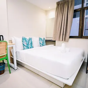 2* Hotel Swing & Pillows - Jalan Imbi